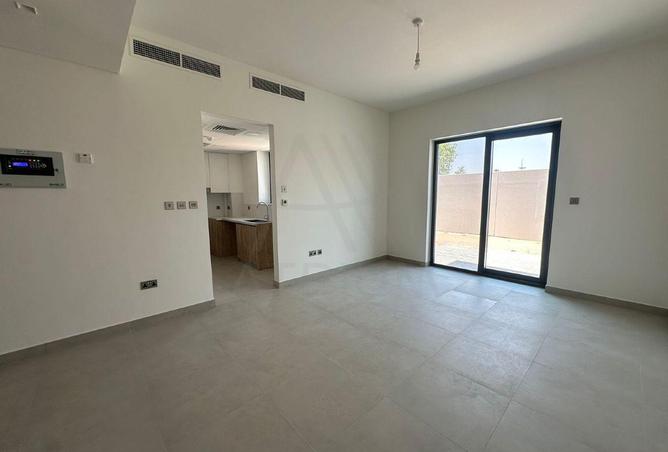 76180518 - Property Image 2