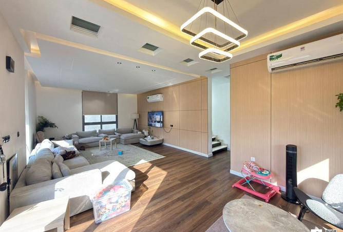 104700174 - Property Main Image