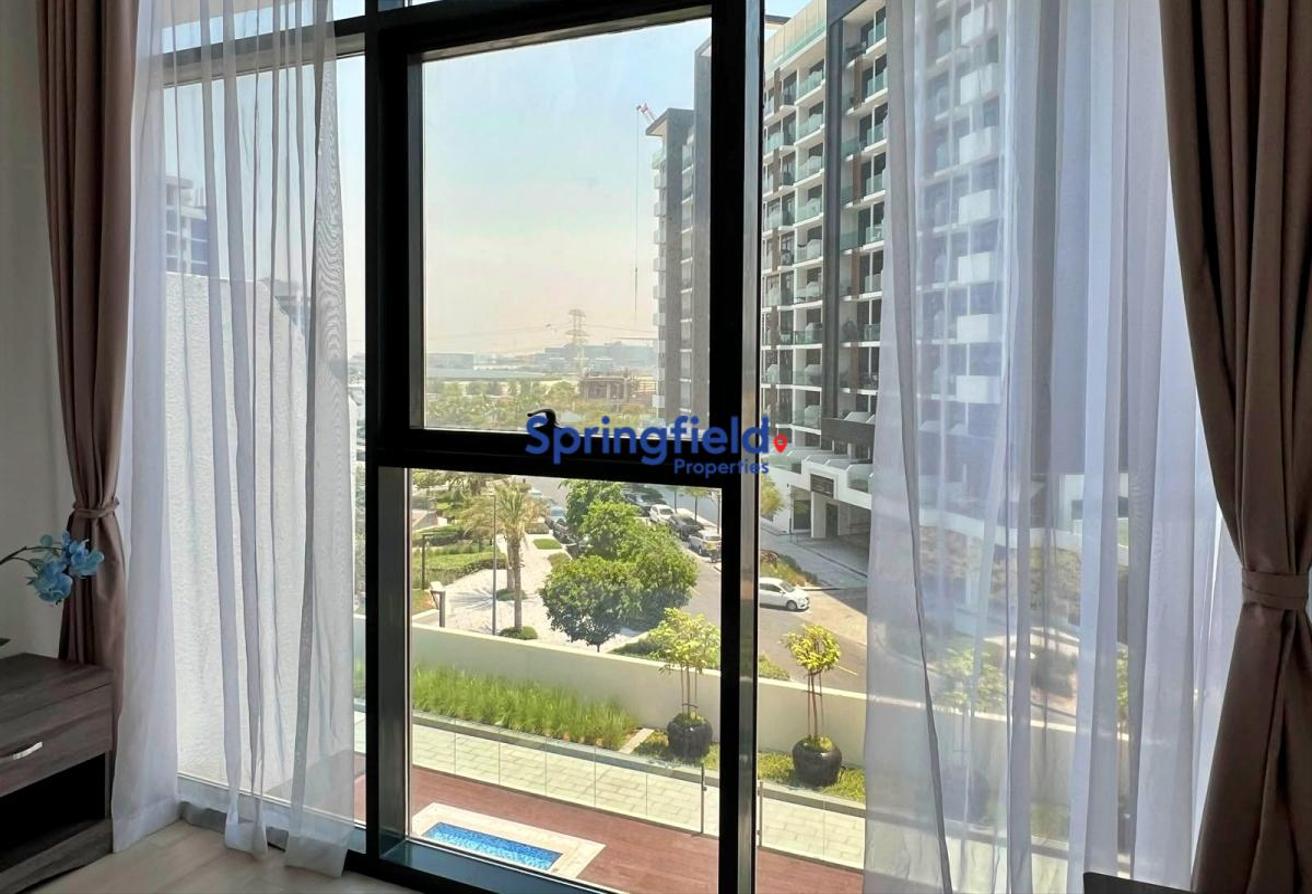 Vacant | Semi Furnished | Spacious Layout photo 6