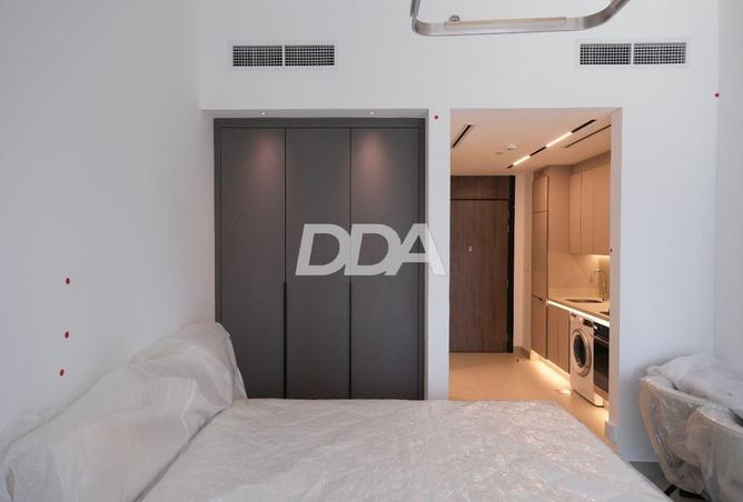 ELEGANT STUDIO | FIRST OCCUPANCY | SMART HOME photo 2