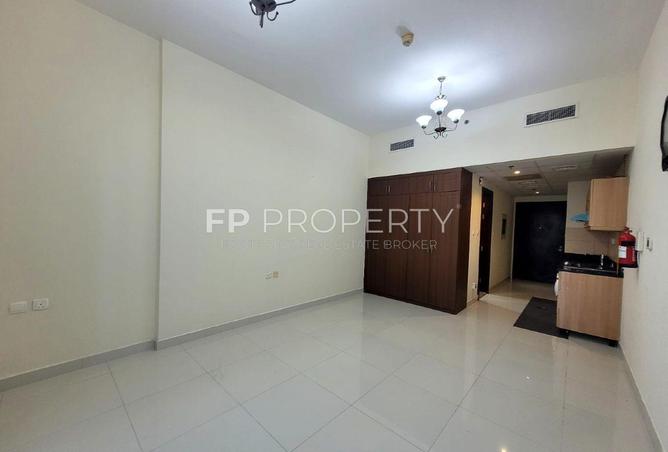 72310396 - Property Image 3