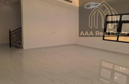 Villa - 5 - 7 for rent in Wadi Alshabak - Dubai