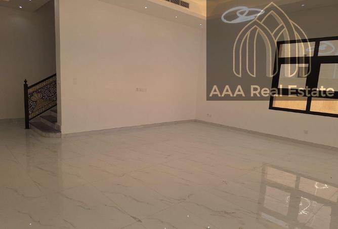 CLASSIC STYLE | CORNER VILLA | PRIME LOCATION photo 3