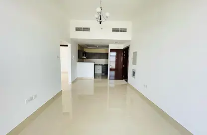 Apartment - 2 Bedrooms - 3 Bathrooms for rent in Al Manal Residence 1 - Dubai Silicon Oasis - Dubai