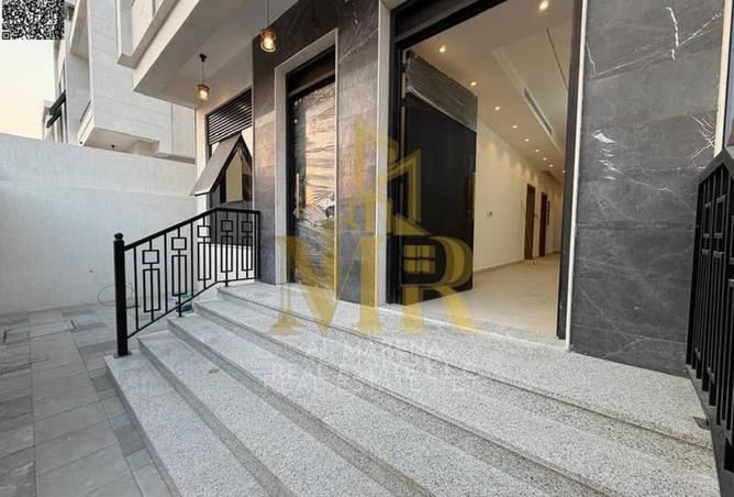 108599611 - Property Image 3