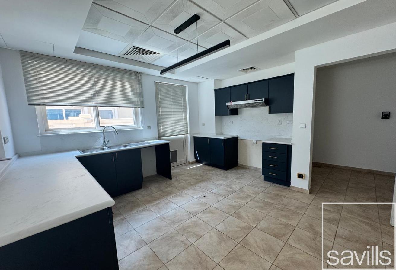 Skyline Elegance | Golf Community | Prime Location photo 5