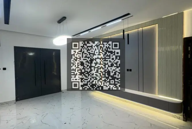 121102159 - Property Image 2
