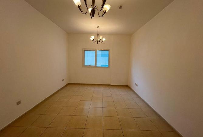 72305887 - Property Image 2