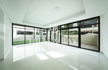 Villa - 3 Bedrooms - 5 Bathrooms for rent in Rochester - The Park Villas - Damac Hills - Dubai