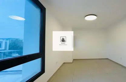 تاون هاوس - 2 غرف نوم - 4 حمامات للايجار في ذا جيت 2 - الجادة - الشارقة