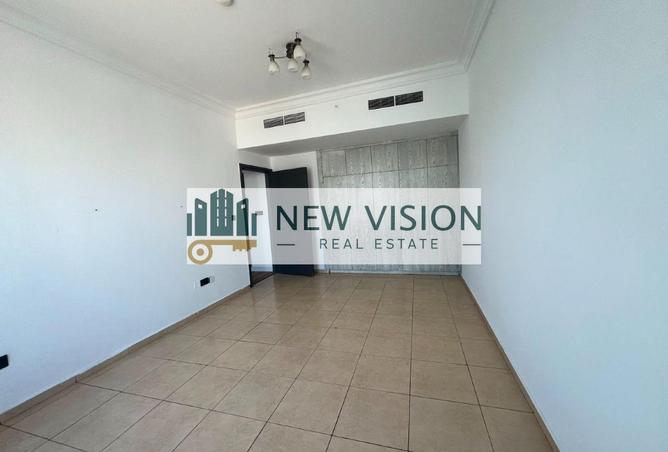 98708805 - Property Image 2