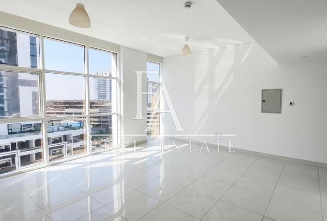 81956445 - صورة العقار 2