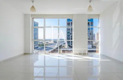 شقة - 2 غرف نوم - 3 حمامات للايجار في بارك سنترال - الخليج التجاري - دبي