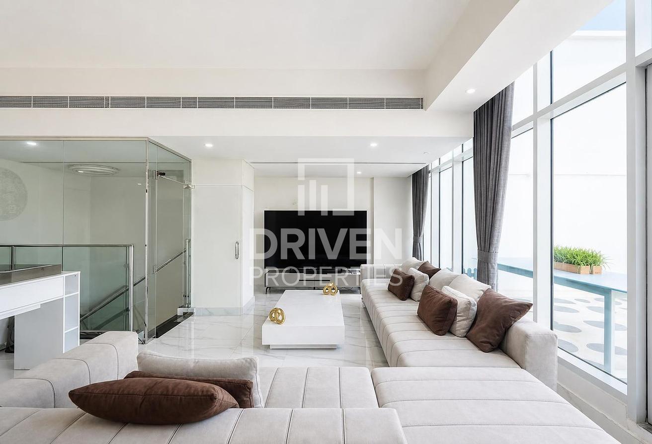 Fully Furnished | Duplex Penthouse photo 8