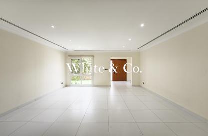 Villa - 3 Bedrooms - 4 Bathrooms for rent in Meadows 8 - Meadows - Dubai