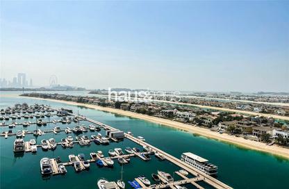 Apartment - 3 - 4 for sale in Marina Residences 3 - Marina Residences - Palm Jumeirah - Dubai