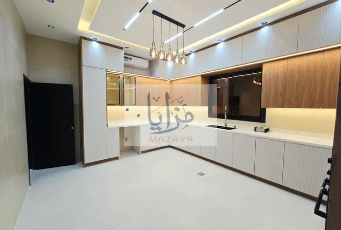 141452142 - Property Image 3