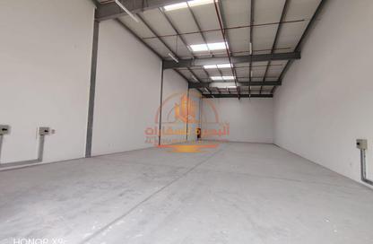 Warehouse - Studio - 1 Bathroom for rent in Ali Mousa Building - Al Sajaa Industrial - Al Sajaa - Sharjah