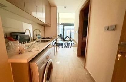 Apartment - Studio - 1 Bathroom for rent in Azizi Riviera 43 - Azizi Riviera - Meydan One - Meydan - Dubai