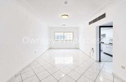 Apartment - 2 Bedrooms - 2 Bathrooms for rent in Mankhool Building - Al Mankhool - Bur Dubai - Dubai Apartment - 2 Bedrooms - 2 Bathrooms for rent in Mankhool Building - Al Mankhool - Bur Dubai - Dubai