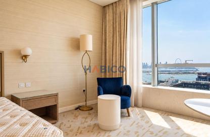Apartment - Studio - 1 for rent in The Palm Tower - Palm Jumeirah - Dubai