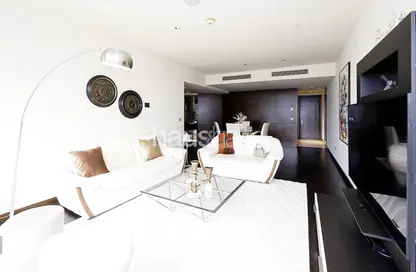 Apartment - 1 Bedroom - 2 Bathrooms for rent in Burj Khalifa - Burj Khalifa Area - Downtown Dubai - Dubai