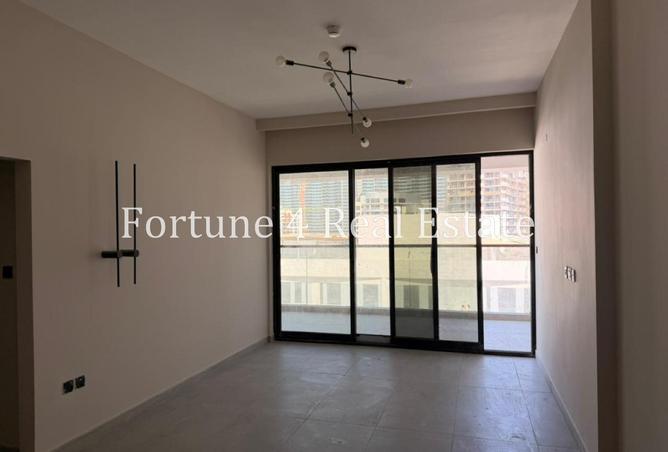 81953952 - Property Image 3