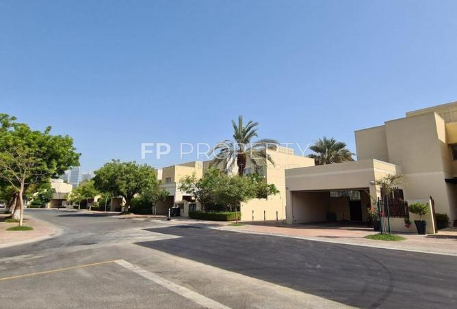 83228386 - Property Image 2