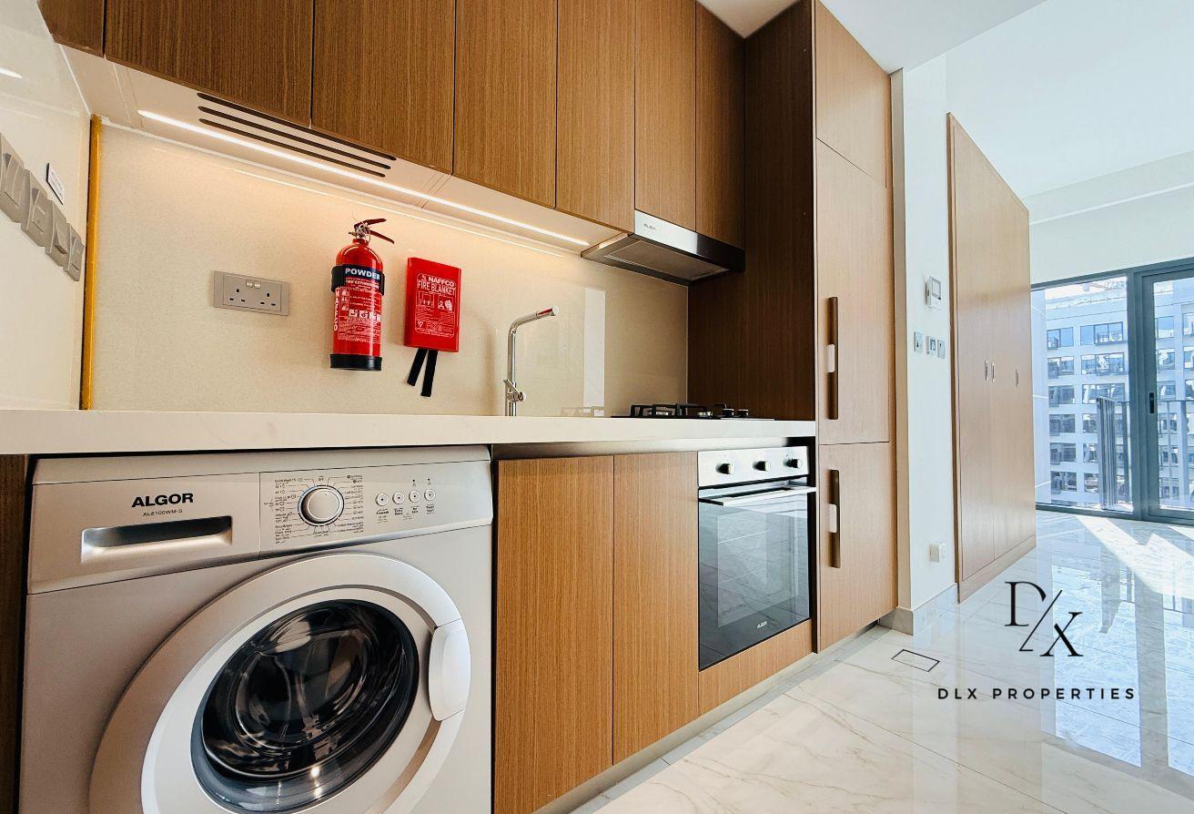 SPACIOUS | READY TO MOVE | MULTIPLE OPTION photo 5