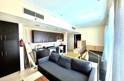Apartment - Studio - 1 Bathroom for rent in The Royal Oceanic - Dubai Marina - Dubai