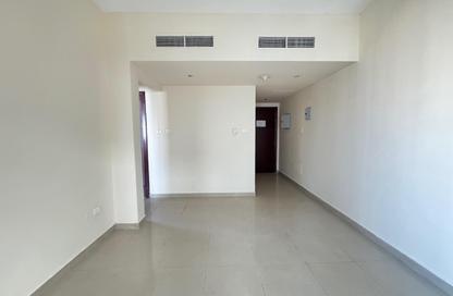 Apartment - 1 Bedroom - 1 Bathroom for rent in Al Nahda Residential Complex - Al Nahda - Sharjah Apartment - 1 Bedroom - 1 Bathroom for rent in Al Nahda Residential Complex - Al Nahda - Sharjah