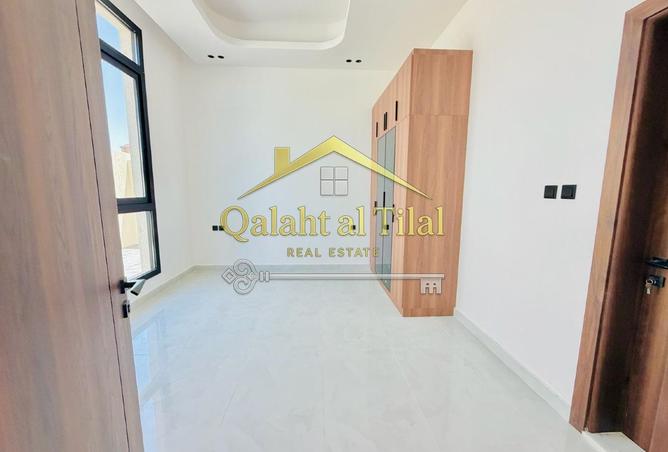 104204810 - Property Image 3