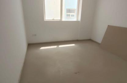 Apartment - 1 Bedroom - 2 Bathrooms for rent in Al Qulaya'ah - Al Sharq - Sharjah