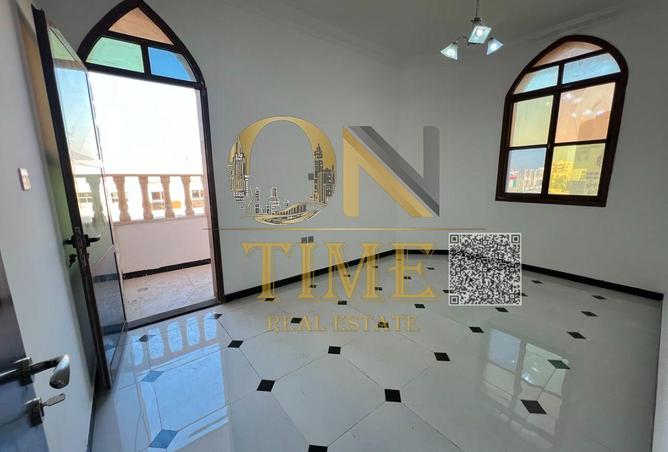 102842339 - Property Main Image