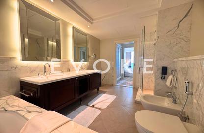 Apartment - 2 Bedrooms - 3 Bathrooms for sale in Kempinski BLVD - Downtown Dubai - Dubai