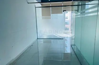مكتب - استوديو - 2 حمامات للايجار في برج بارك لين - الخليج التجاري - دبي