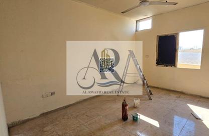 Labor Camp - Studio - 7+ Bathrooms for rent in Al Sajaa S - Al Sajaa - Sharjah Labor Camp - Studio - 7+ Bathrooms for rent in Al Sajaa S - Al Sajaa - Sharjah