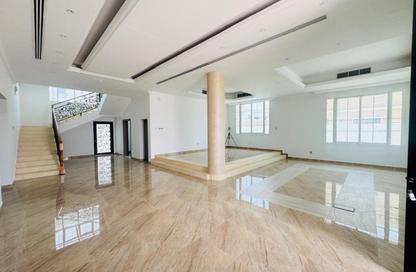 Villa - 6 Bedrooms - 7 Bathrooms for rent in Al Aweer 1 - Al Aweer - Dubai