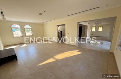 Villa - 3 Bedrooms - 4 Bathrooms for rent in Legacy Nova Villas - District 9 - Jumeirah Park - Dubai