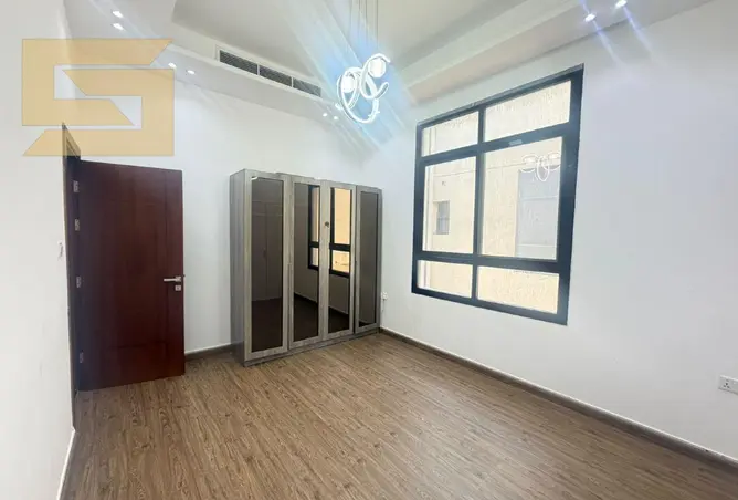 148620927 - Property Image 3