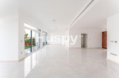 Villa - 5 Bedrooms - 7 Bathrooms for rent in Palma Residences - Palm Jumeirah - Dubai