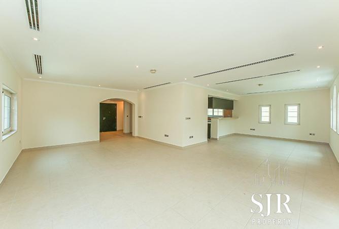 67820907 - Property Image 3