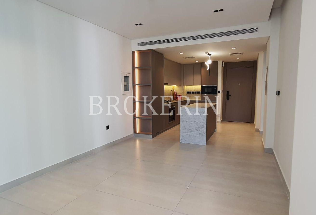 ELEGANT HOME | BRIGHT & CLEAN | WITH BALCONY photo 4
