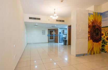Apartment - Studio - 1 for rent in Gardenia 1 - Emirates Gardens 1 - District 13 - Jumeirah Village Circle - Dubai