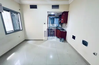 شقة - 1 حمام للايجار في طريق فاير ستاشن - مويلح - الشارقة