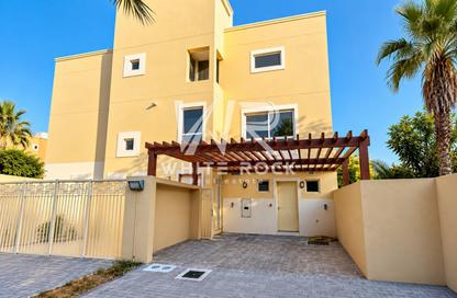 Townhouse - 4 - 6 for rent in Al Tharwaniyah Community - Al Raha Gardens - Abu Dhabi