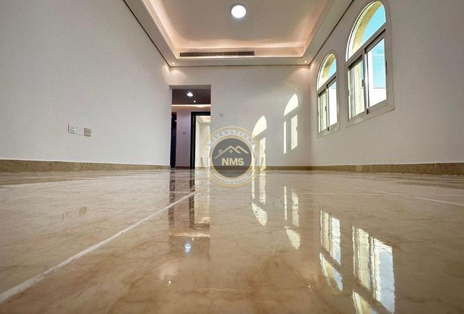 121541775 - Property Image 2
