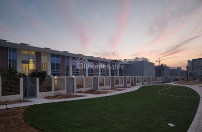 Townhouse - 2 - 3 for rent in Rukan 3 - Rukan - Dubai
