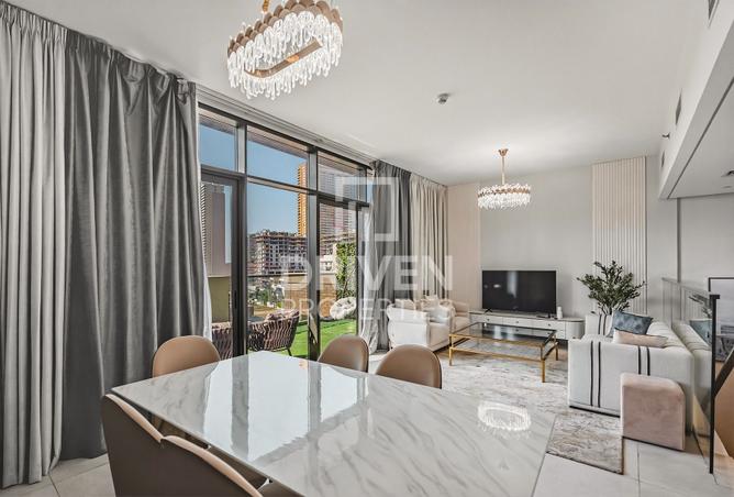 Huge Layout with Maids Room | Fully Furnished photo 3