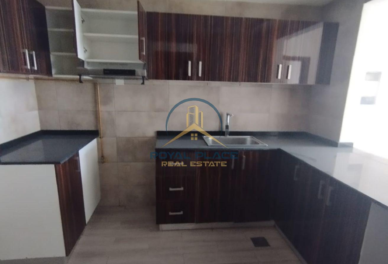 PREMIUM LOCATION | BEST PRICE | UNFURNISHED photo 6